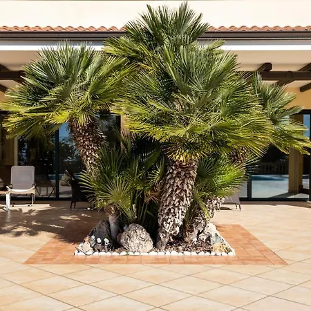 Agave מלון דירות 4*