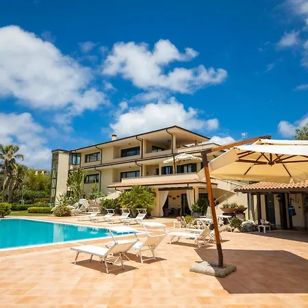 Agave מלון דירות קאפו ואטיצ'אנו