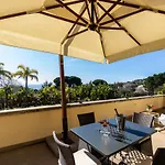 Agave Ξενοδοχείο με διαμερίσματα 4*